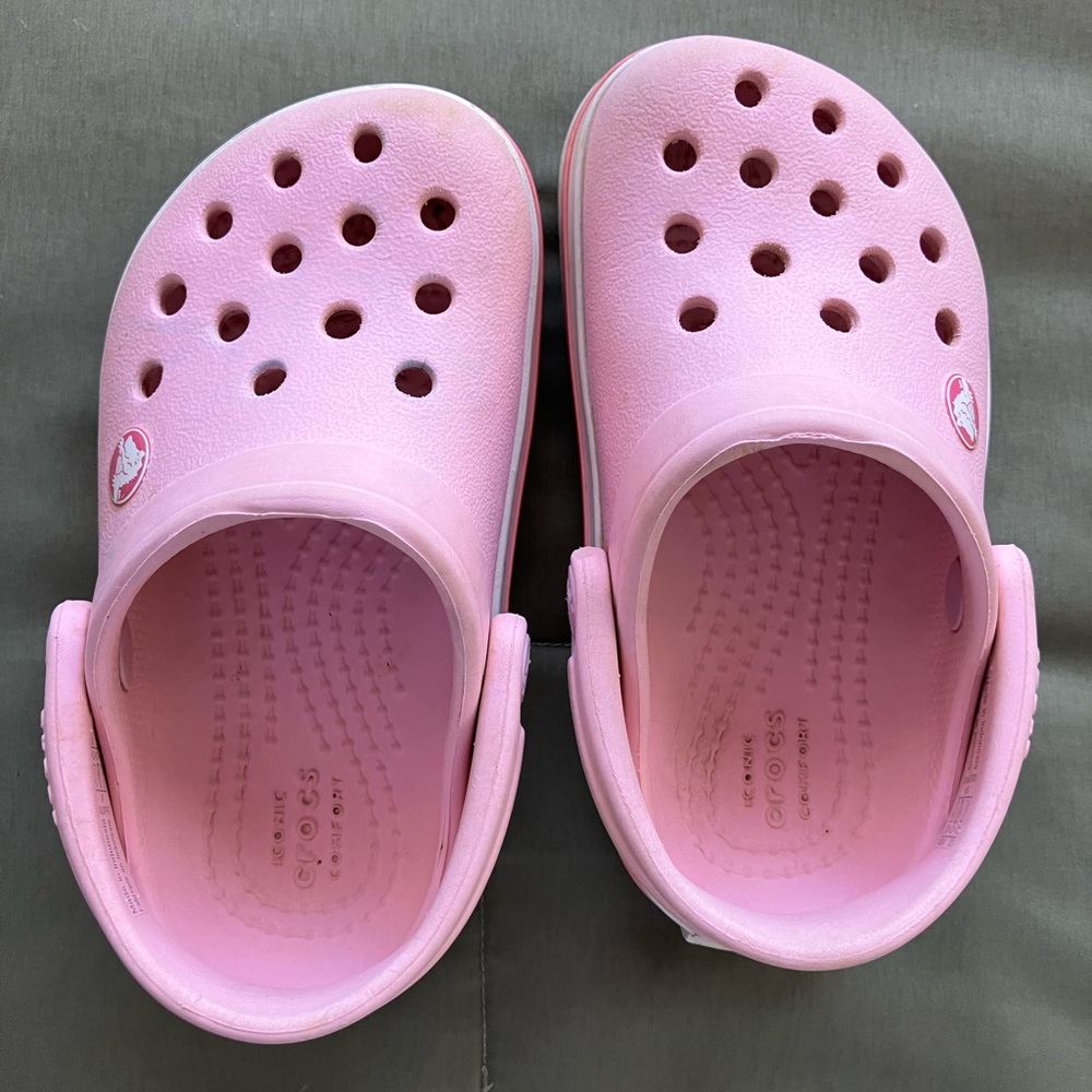 Crocs Kids Classic Clog - Pink toddler size 6